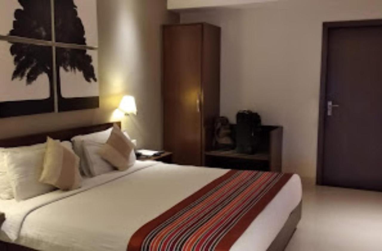 Orbit Hotel - Bagdogra Eksteriør bilde